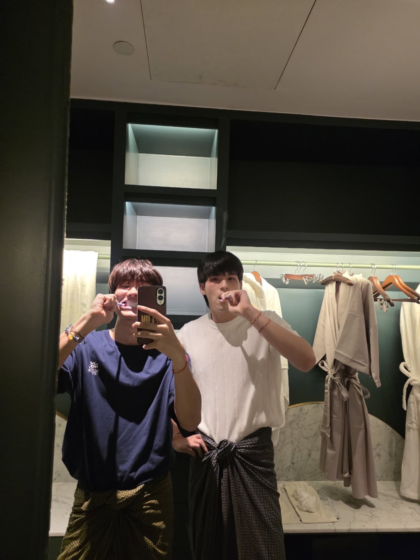 เต - ตะวัน วิหครัตน์