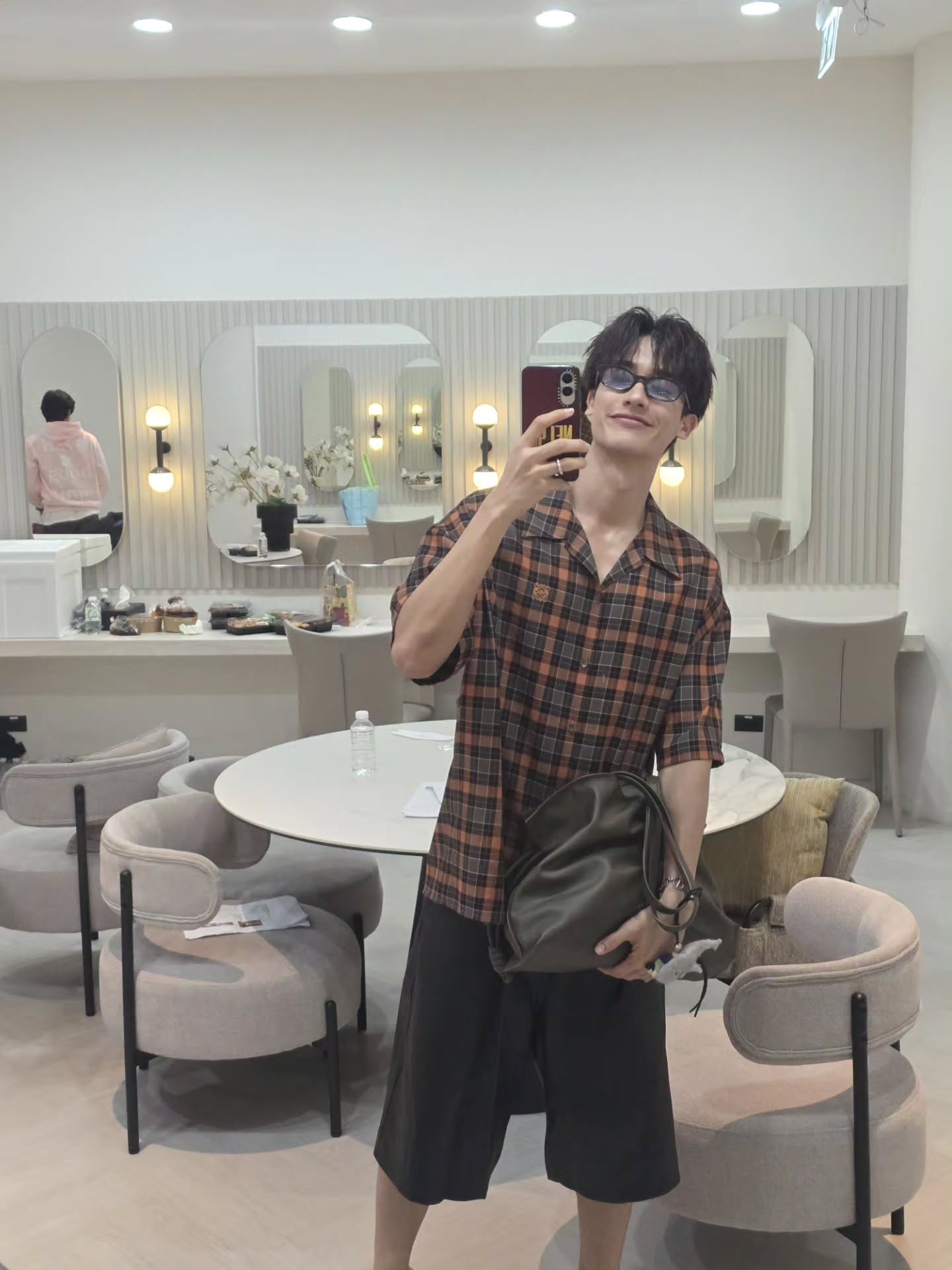 เต - ตะวัน วิหครัตน์