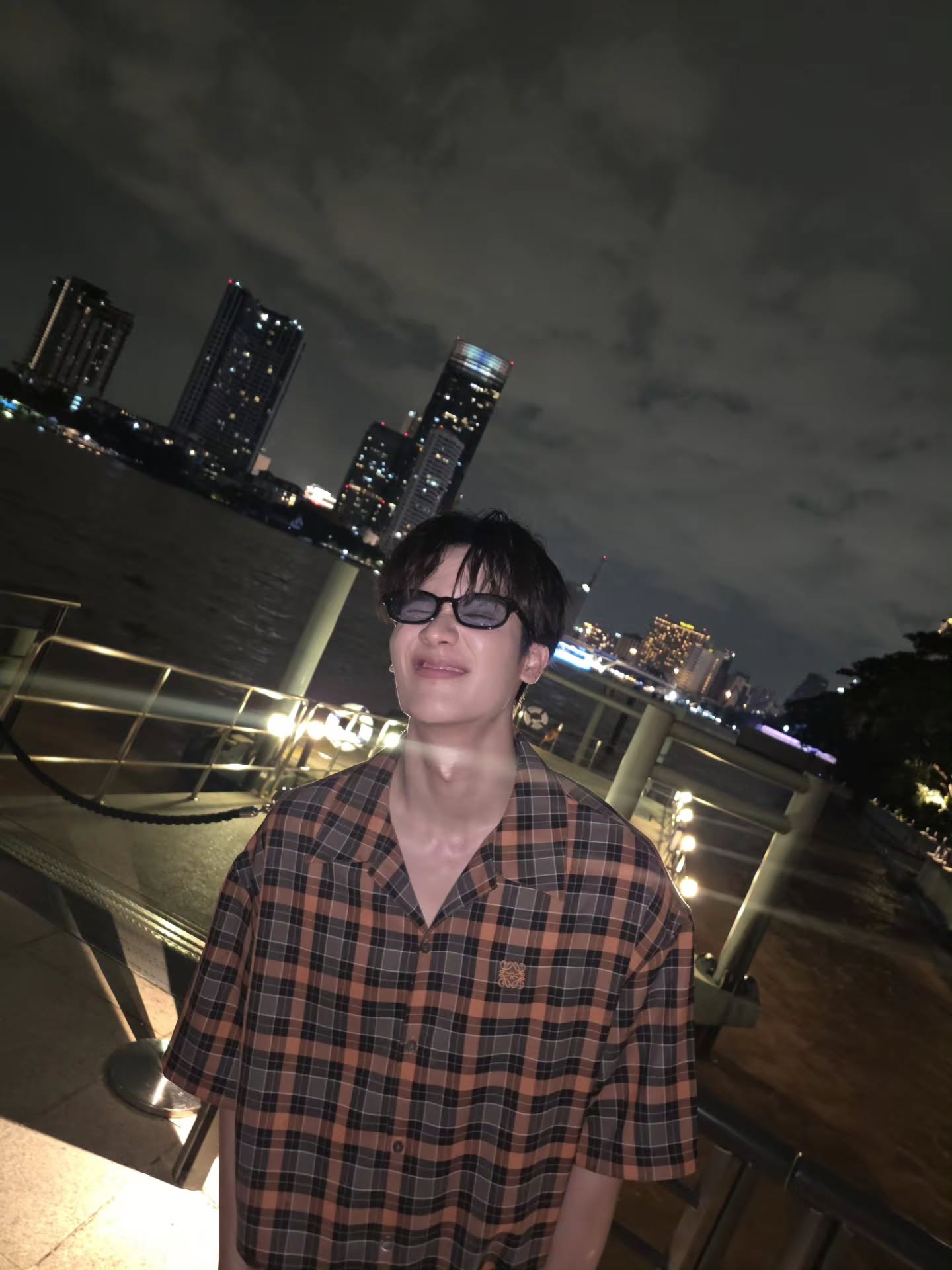เต - ตะวัน วิหครัตน์