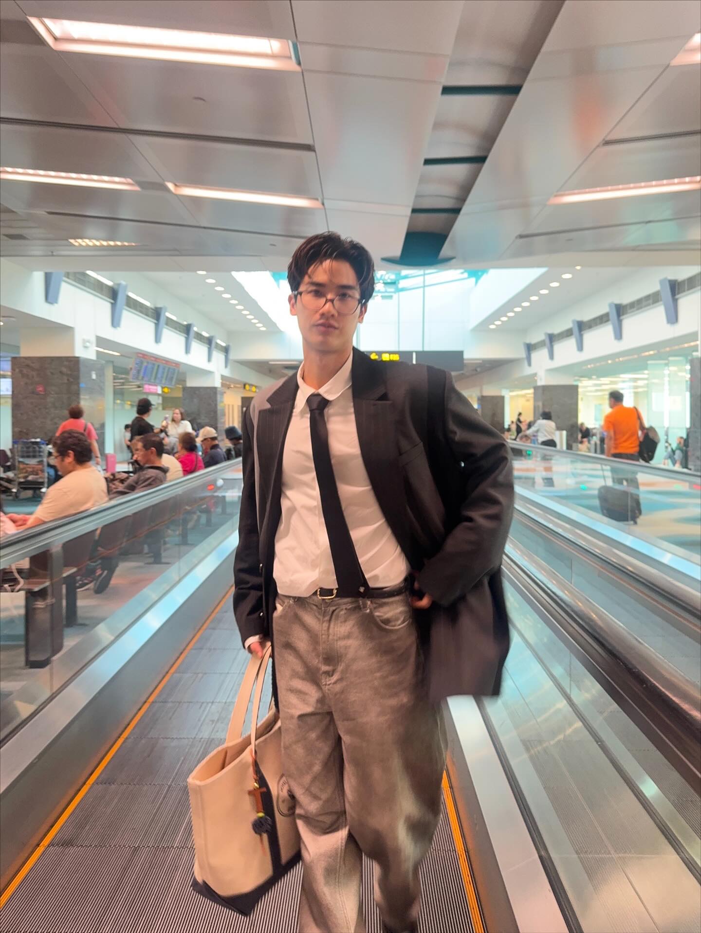 เต - ตะวัน วิหครัตน์