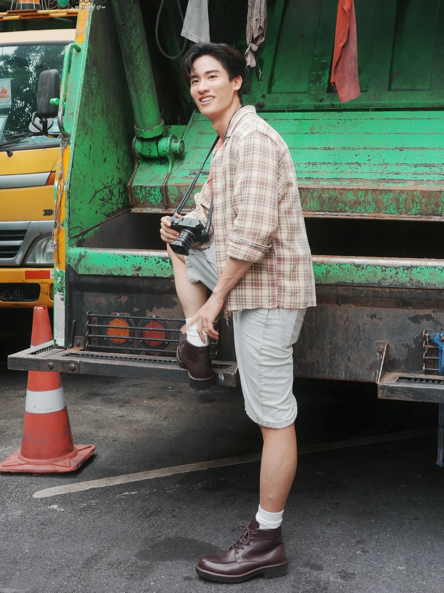 เต - ตะวัน วิหครัตน์