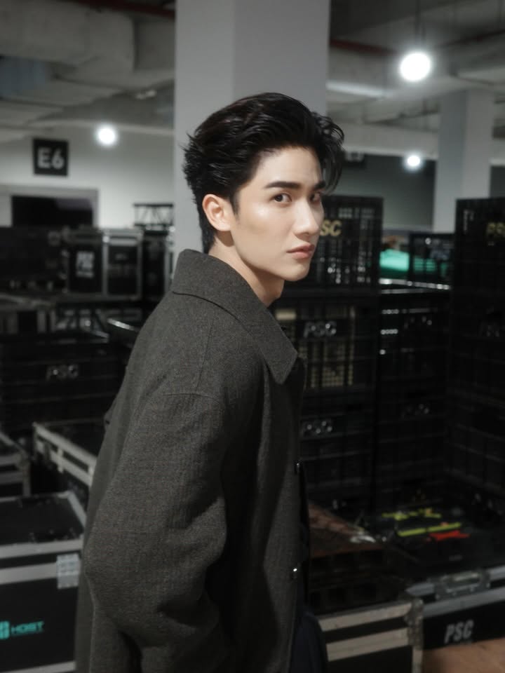 เต - ตะวัน วิหครัตน์