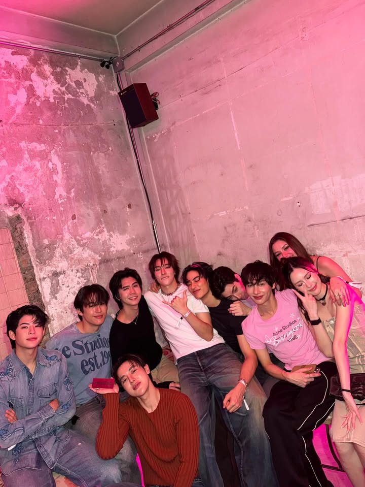 เต - ตะวัน วิหครัตน์