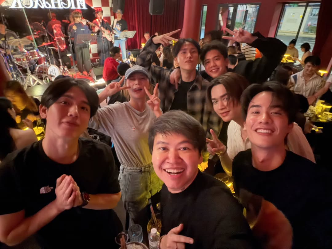 เต - ตะวัน วิหครัตน์