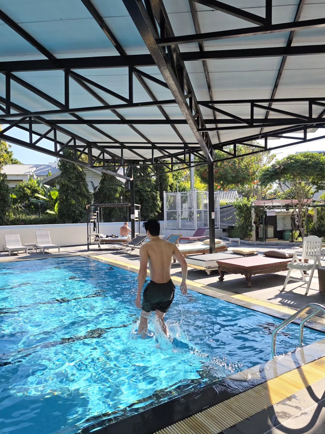 เต - ตะวัน วิหครัตน์