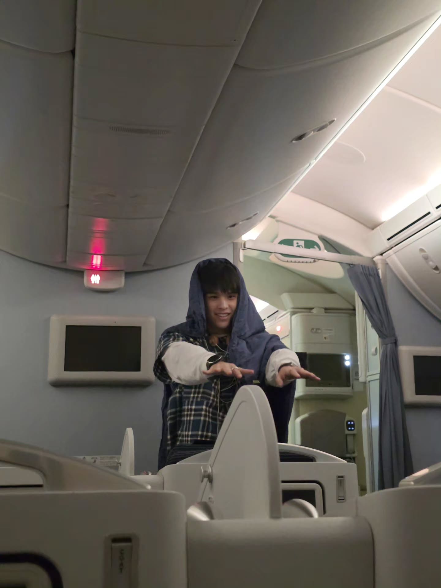 เต - ตะวัน วิหครัตน์