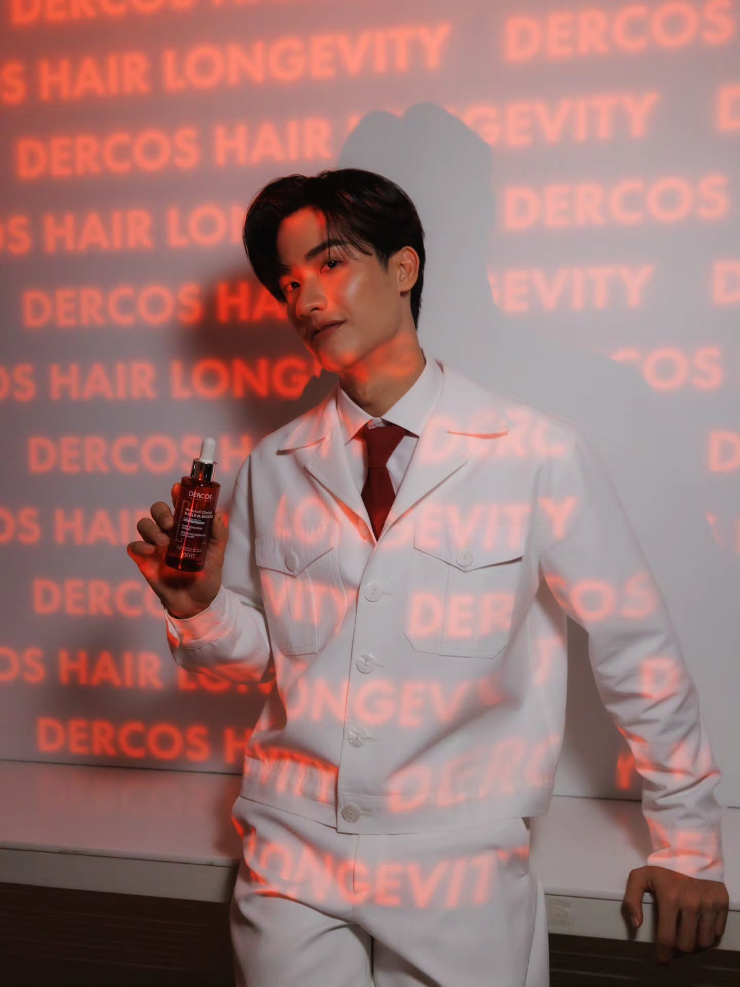 เต - ตะวัน วิหครัตน์