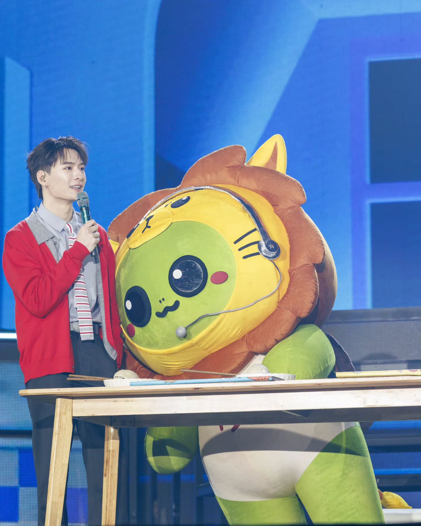 เต - ตะวัน วิหครัตน์