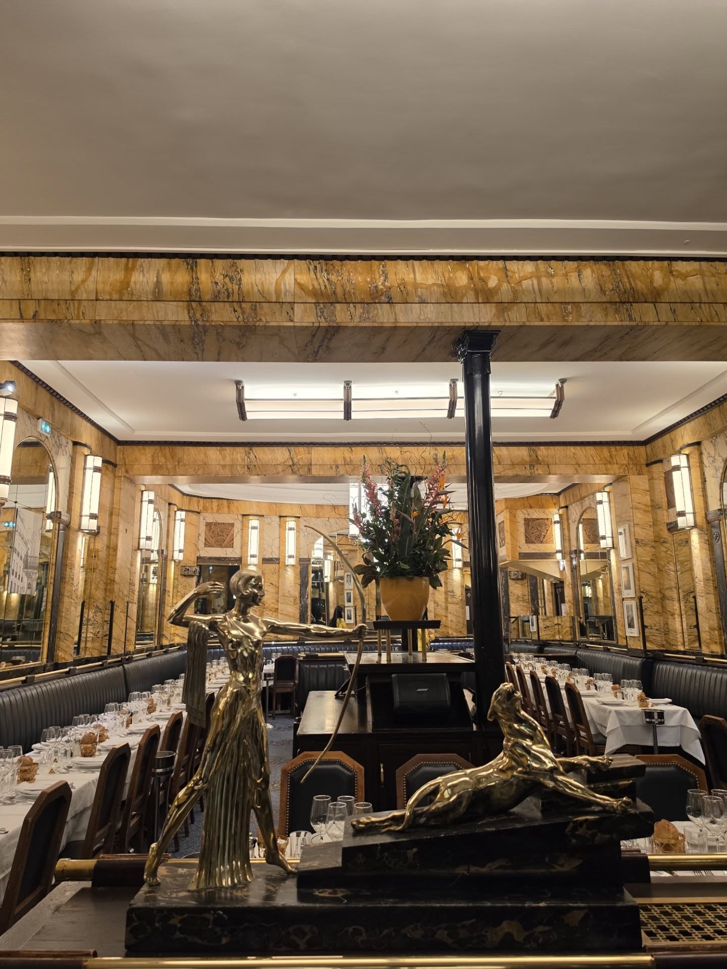 เต - ตะวัน วิหครัตน์