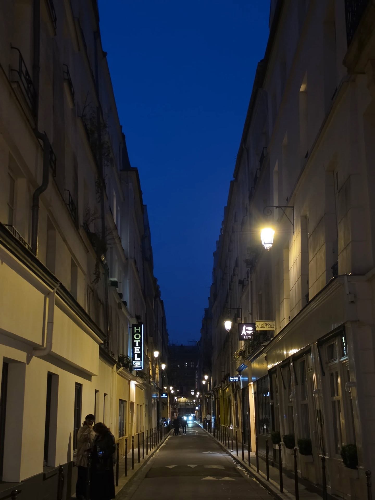 เต - ตะวัน วิหครัตน์