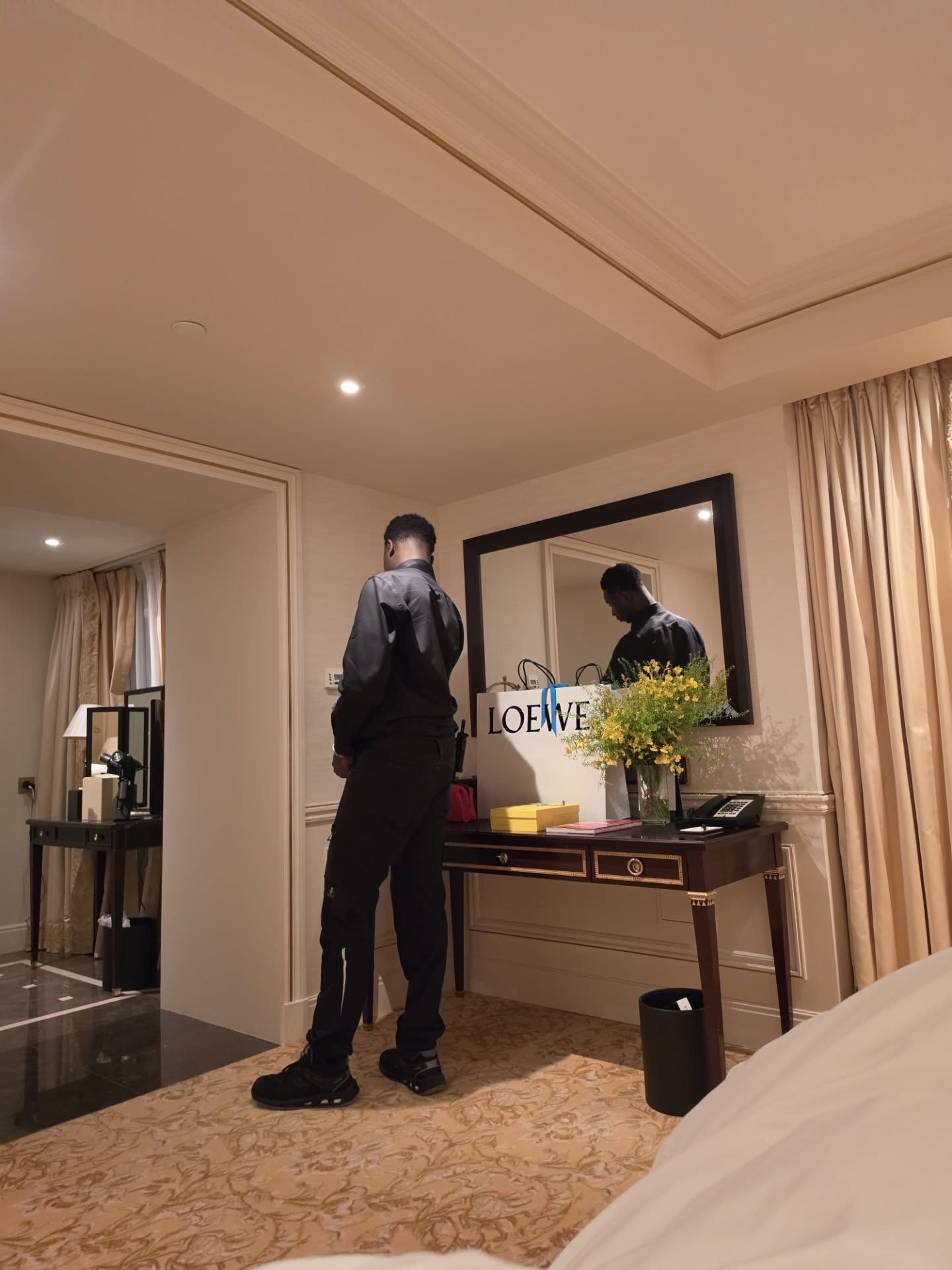 เต - ตะวัน วิหครัตน์