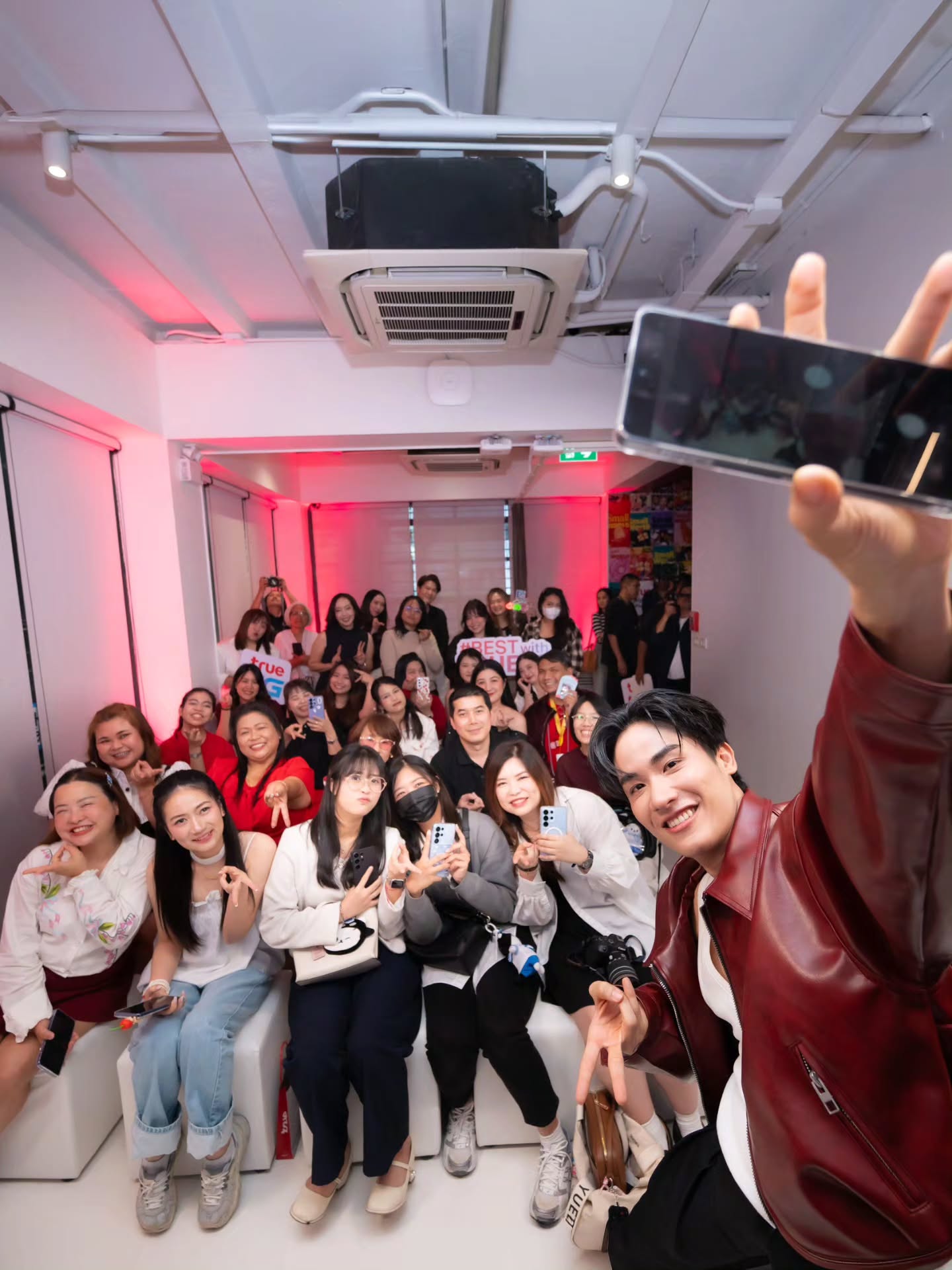 เต - ตะวัน วิหครัตน์