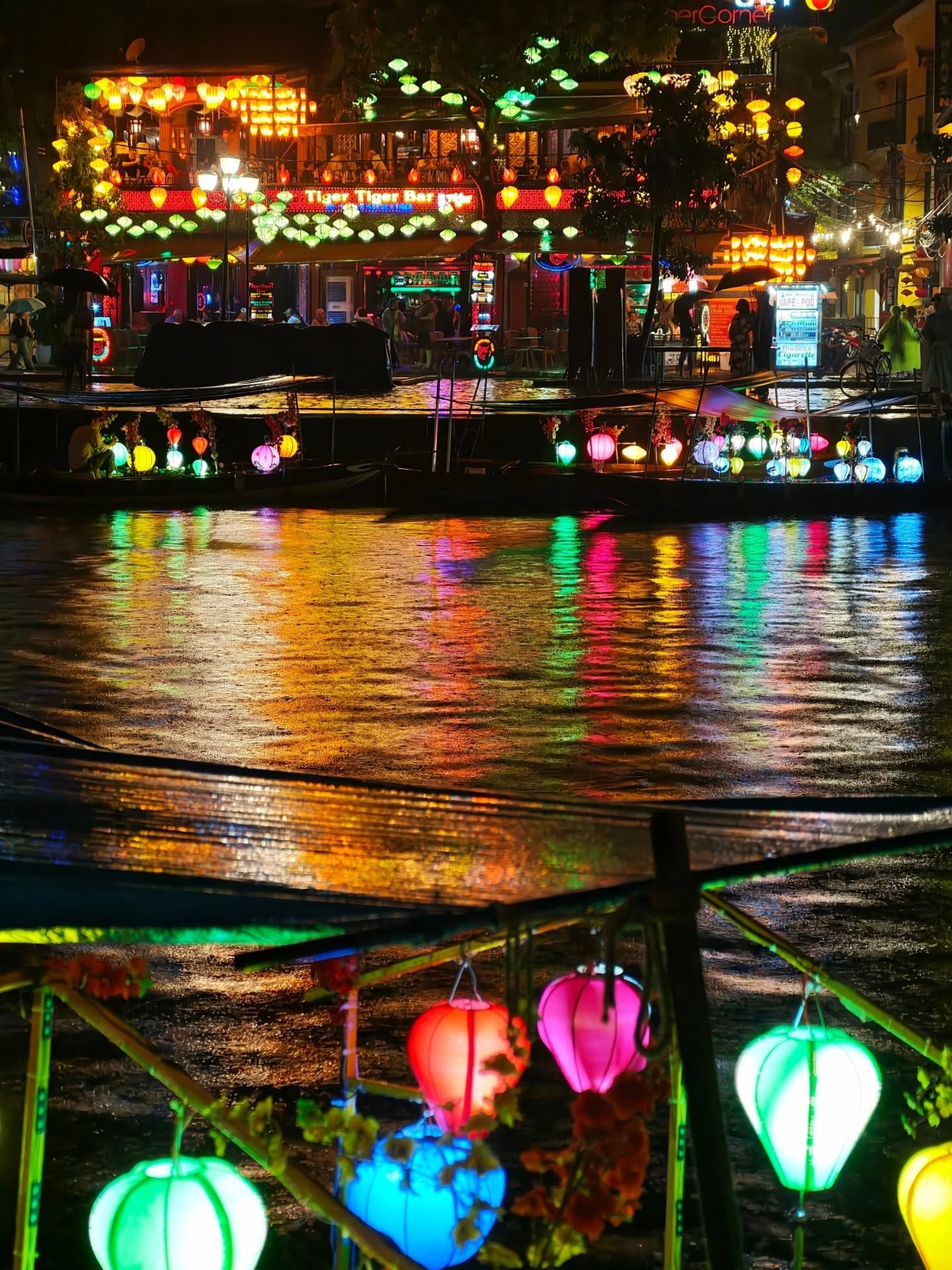 เต - ตะวัน วิหครัตน์