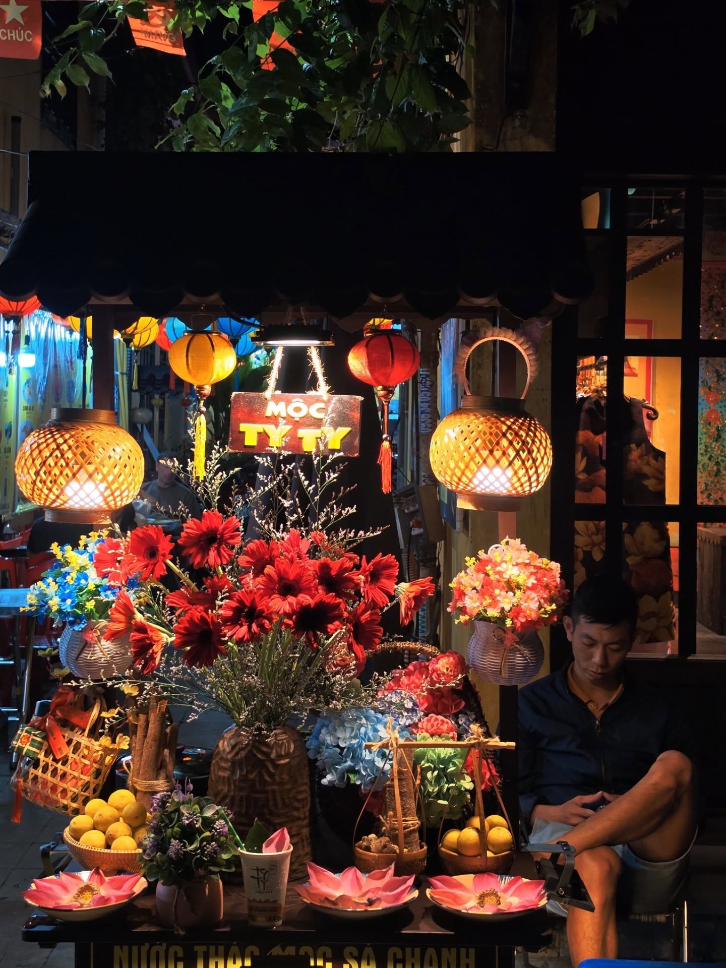 เต - ตะวัน วิหครัตน์