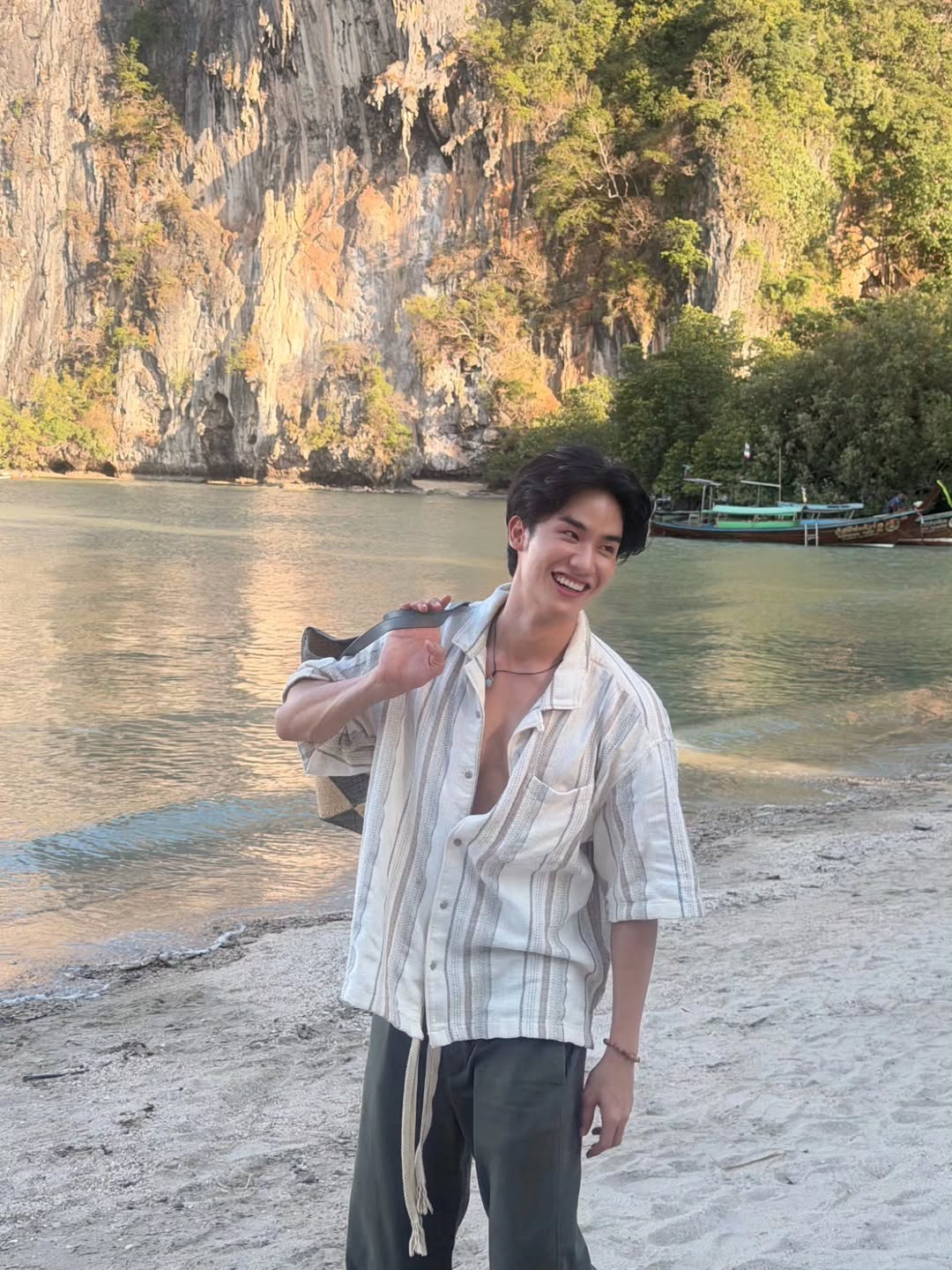 เต - ตะวัน วิหครัตน์