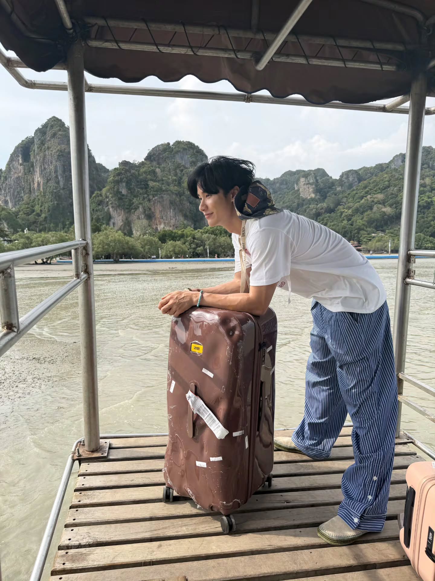 เต - ตะวัน วิหครัตน์