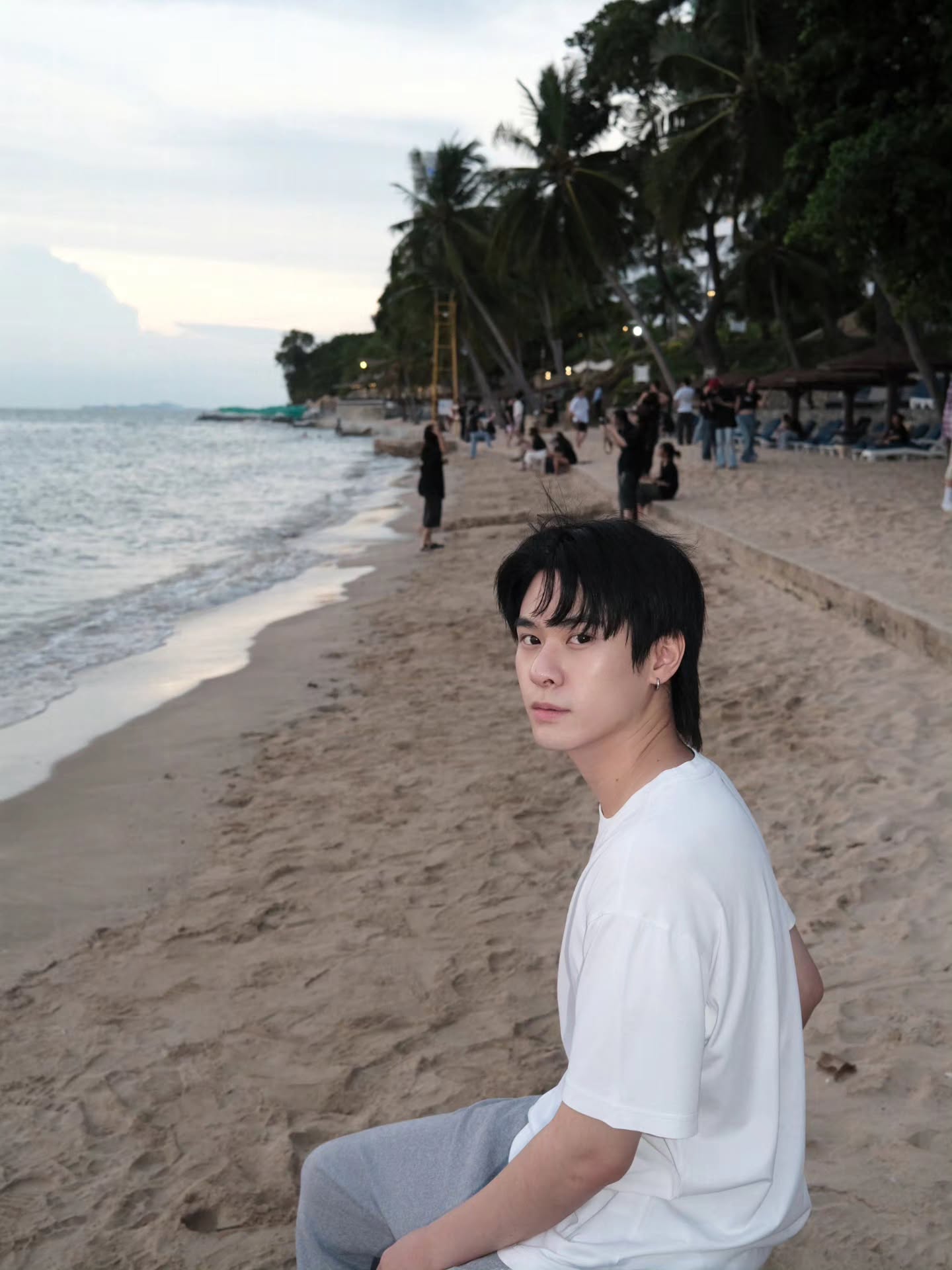 เต - ตะวัน วิหครัตน์