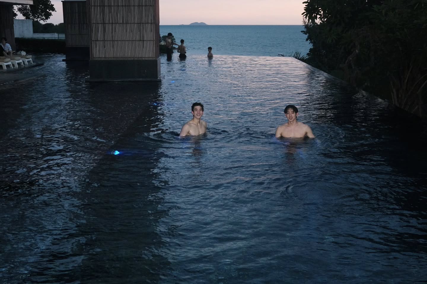 เต - ตะวัน วิหครัตน์