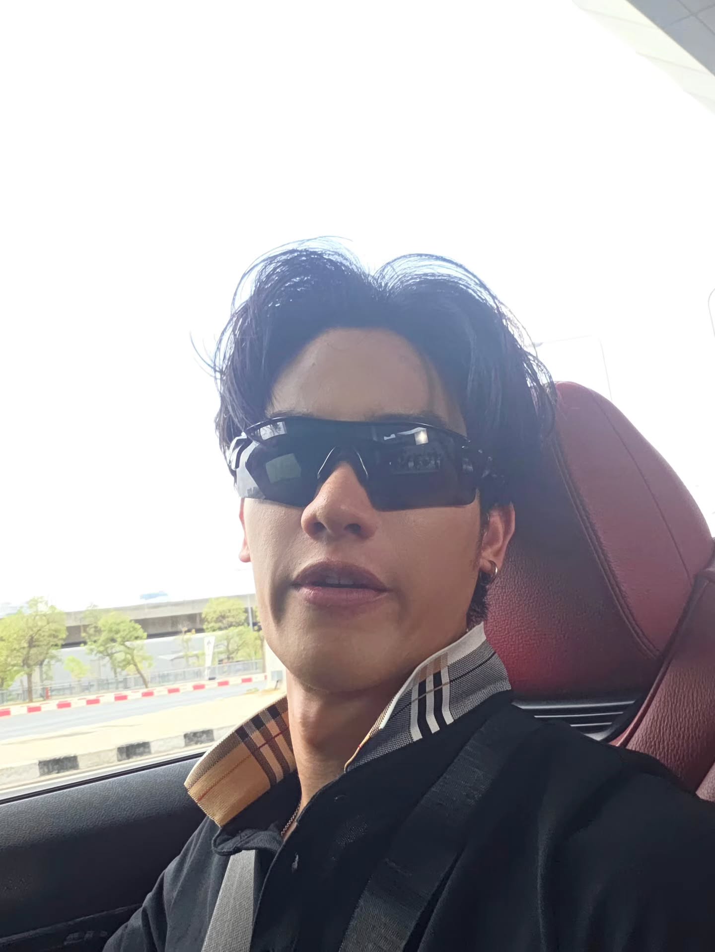 เต - ตะวัน วิหครัตน์