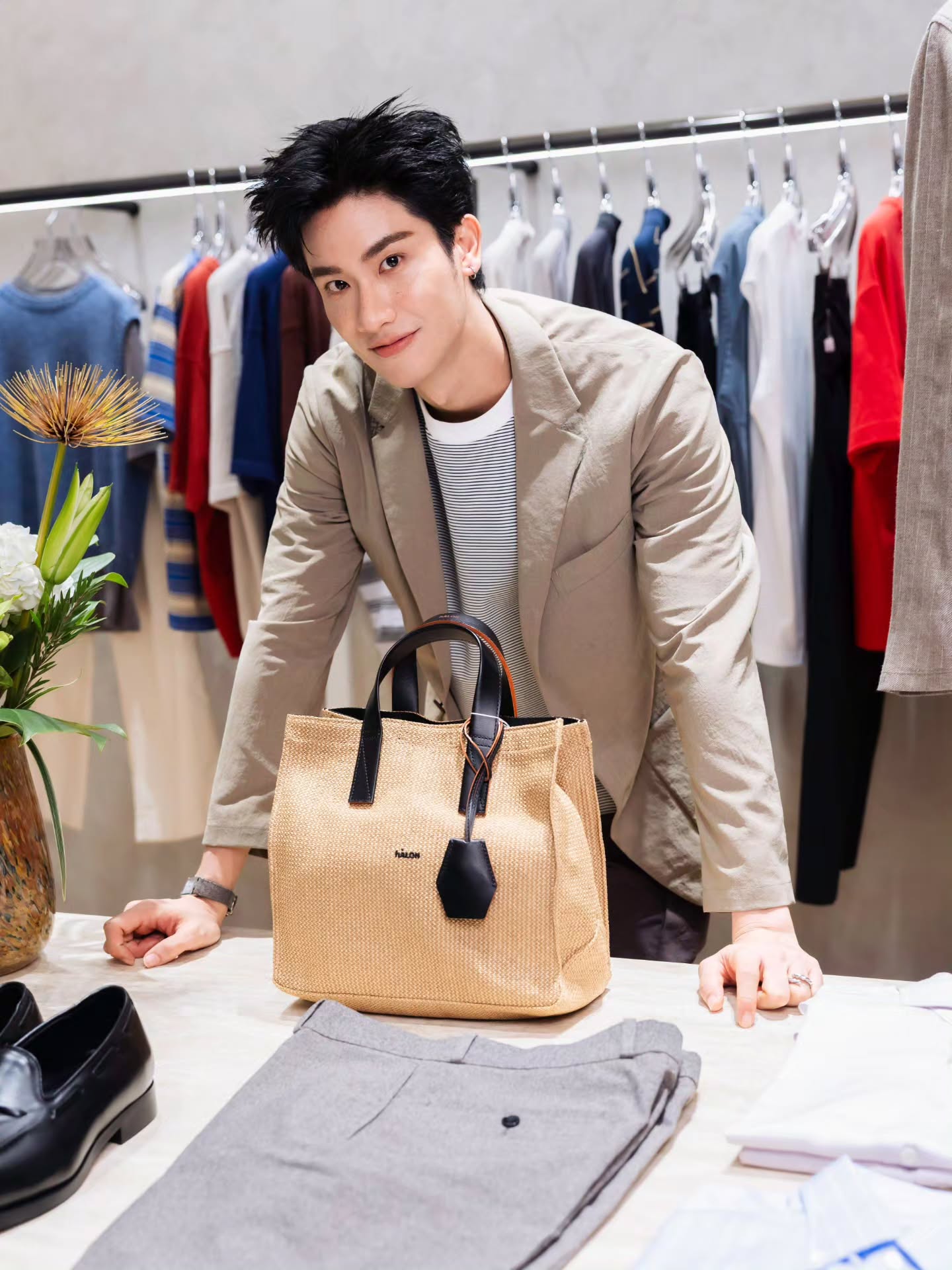 เต - ตะวัน วิหครัตน์