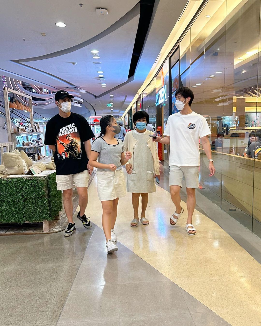 หน่อง - ธนา ฉัตรบริรักษ์