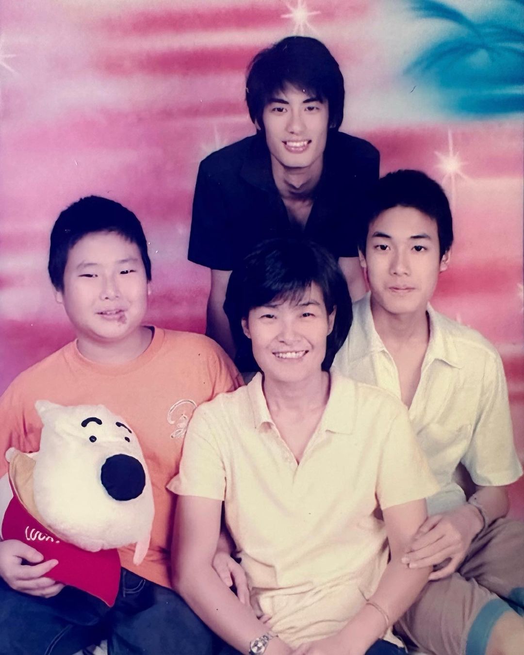 หน่อง - ธนา ฉัตรบริรักษ์