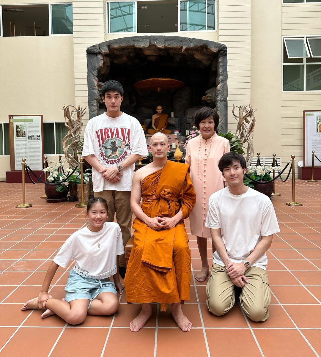 หน่อง - ธนา ฉัตรบริรักษ์