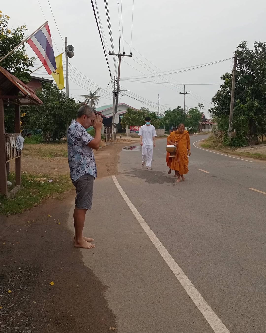 หน่อง - ธนา ฉัตรบริรักษ์