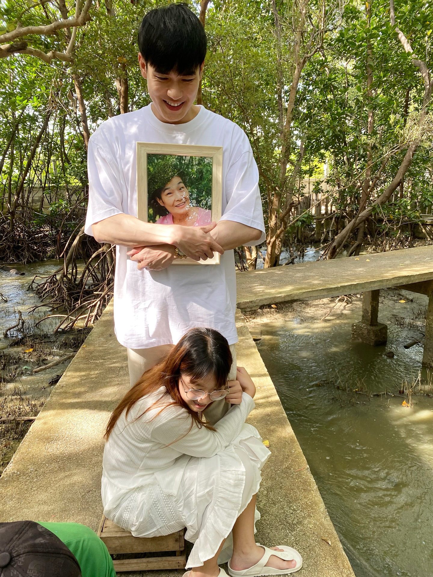 หน่อง - ธนา ฉัตรบริรักษ์