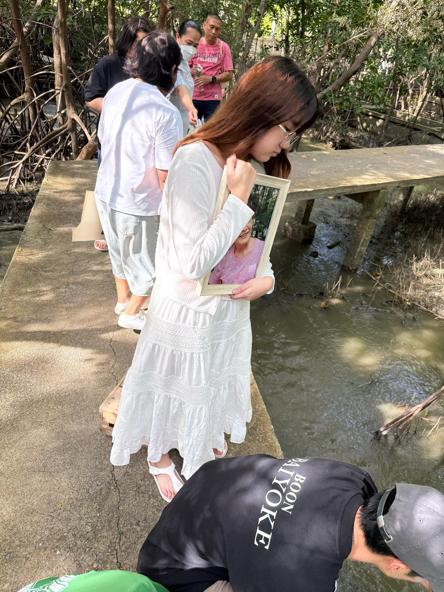 หน่อง - ธนา ฉัตรบริรักษ์