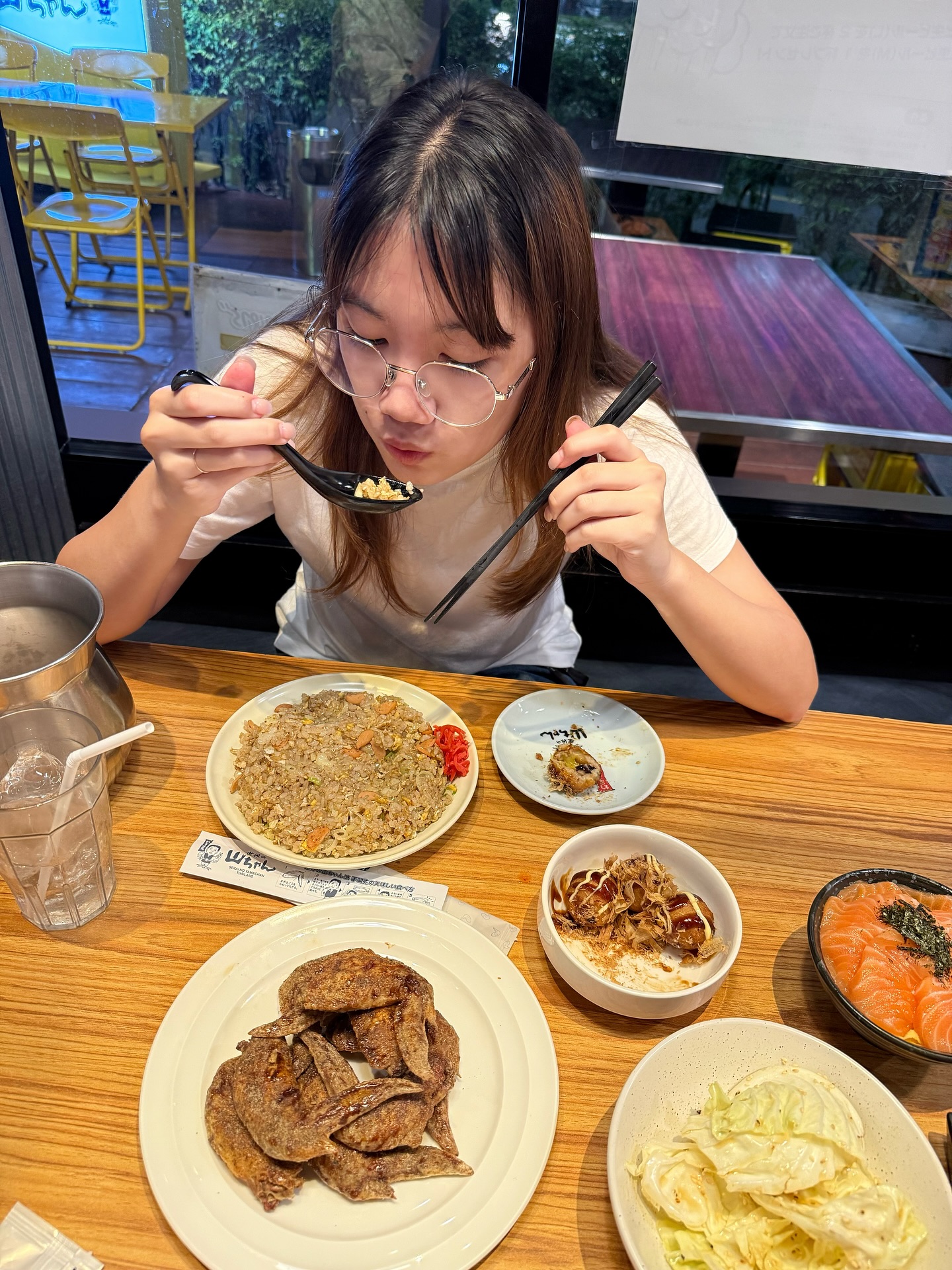 หน่อง - ธนา ฉัตรบริรักษ์