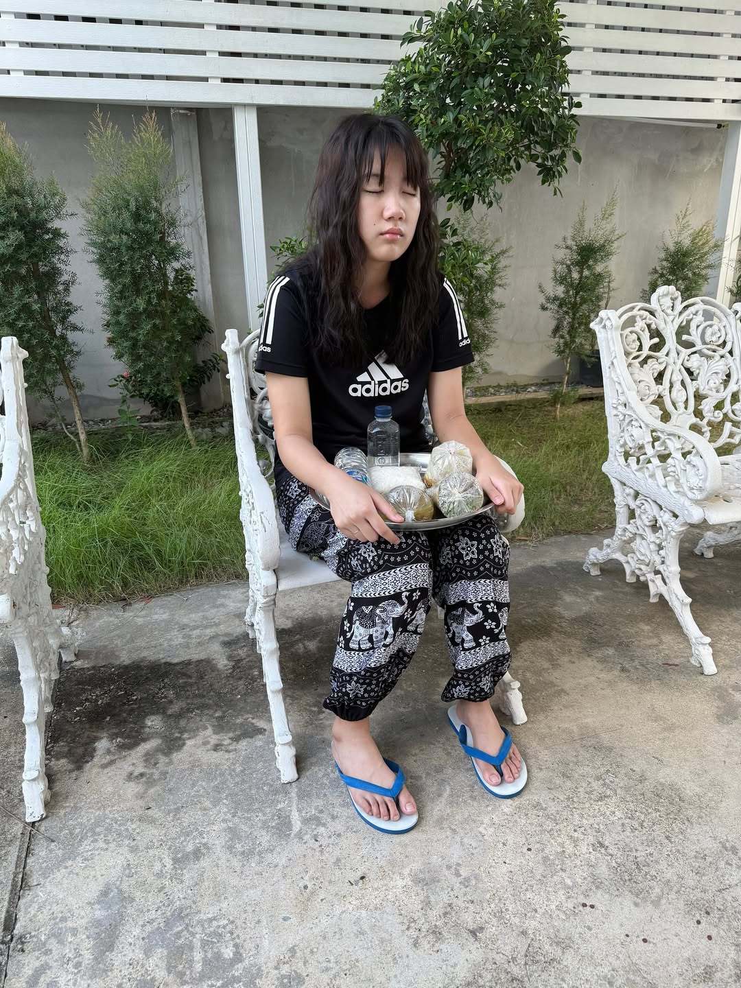 หน่อง - ธนา ฉัตรบริรักษ์