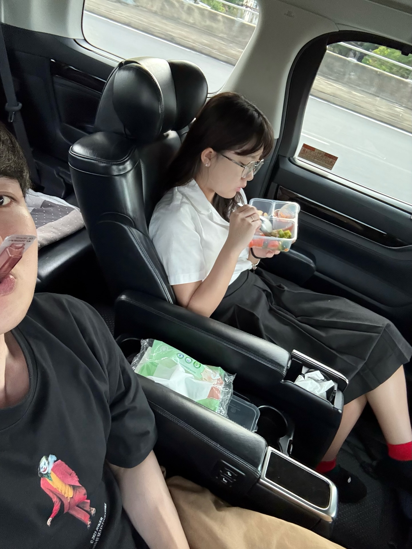 หน่อง - ธนา ฉัตรบริรักษ์