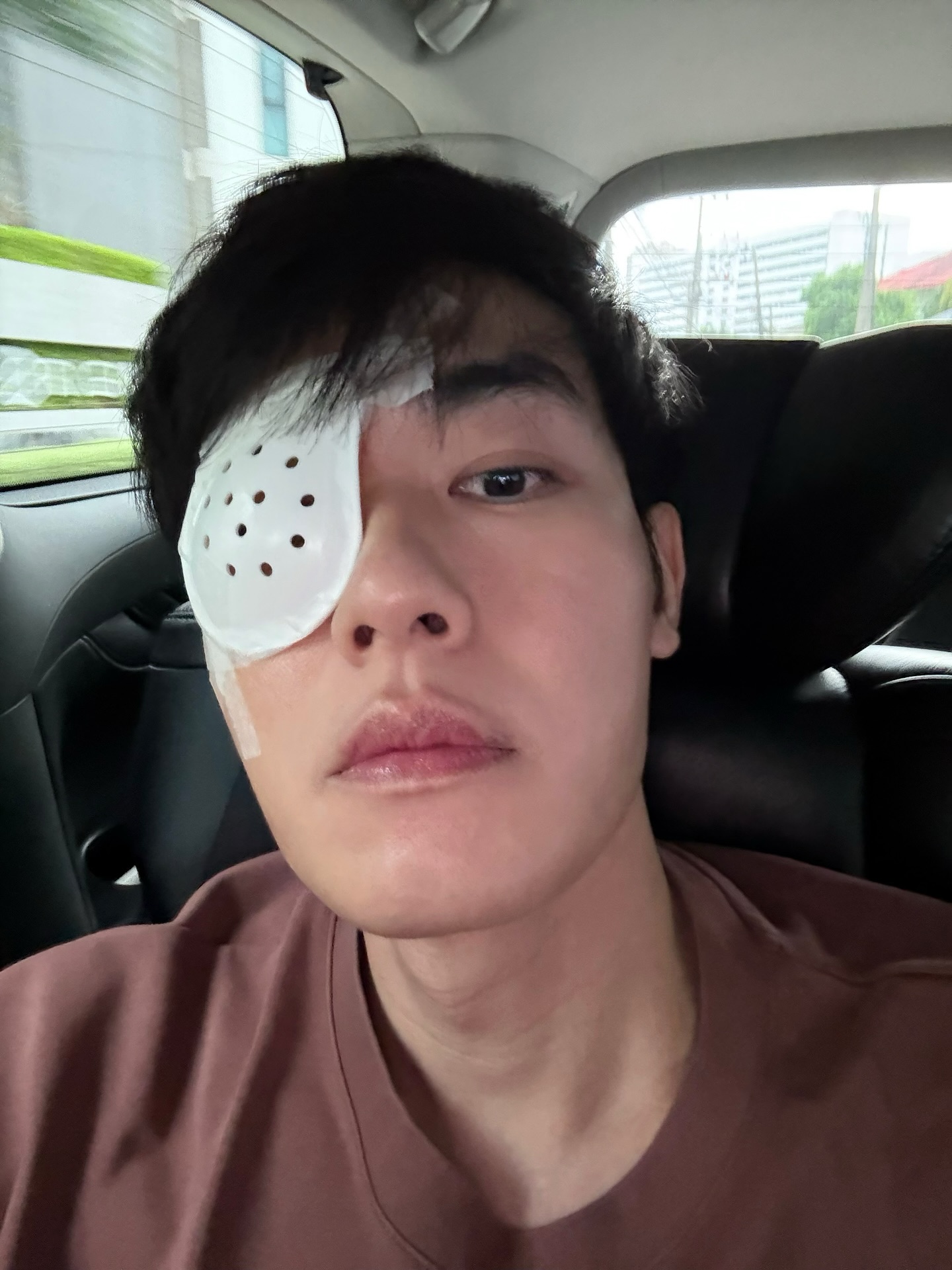 หน่อง - ธนา ฉัตรบริรักษ์
