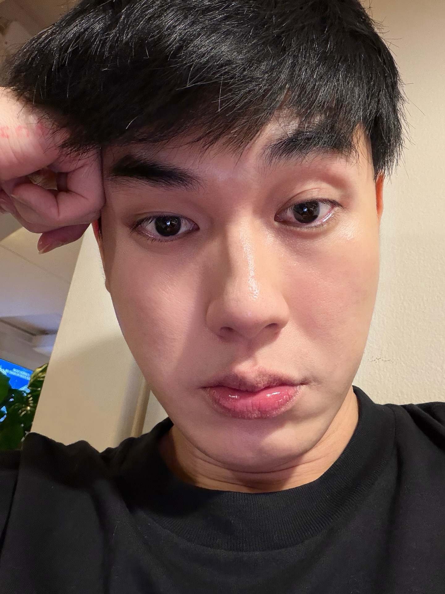 หน่อง - ธนา ฉัตรบริรักษ์
