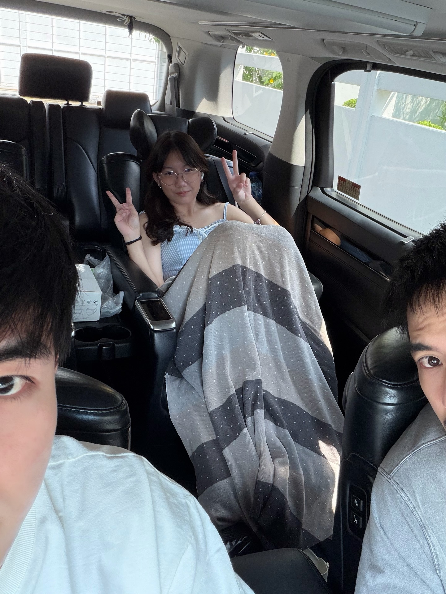 หน่อง - ธนา ฉัตรบริรักษ์