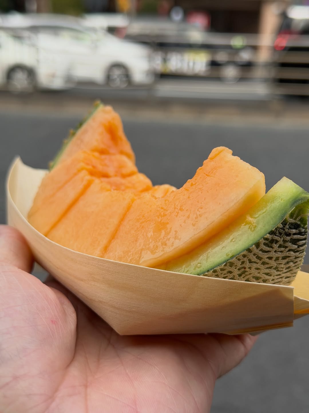 หน่อง - ธนา ฉัตรบริรักษ์