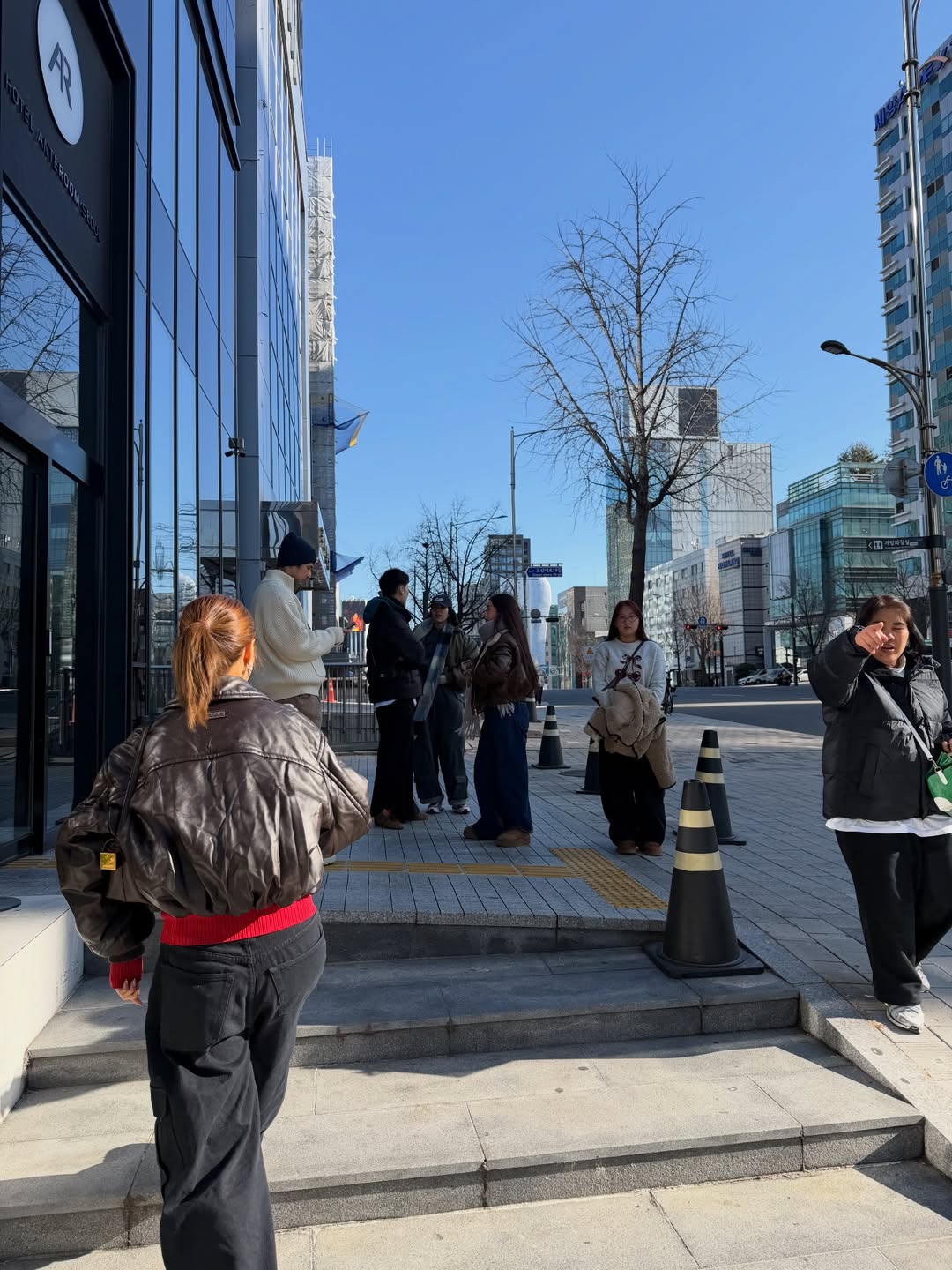 หน่อง - ธนา ฉัตรบริรักษ์