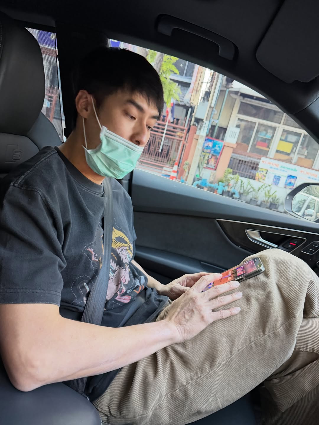 หน่อง - ธนา ฉัตรบริรักษ์