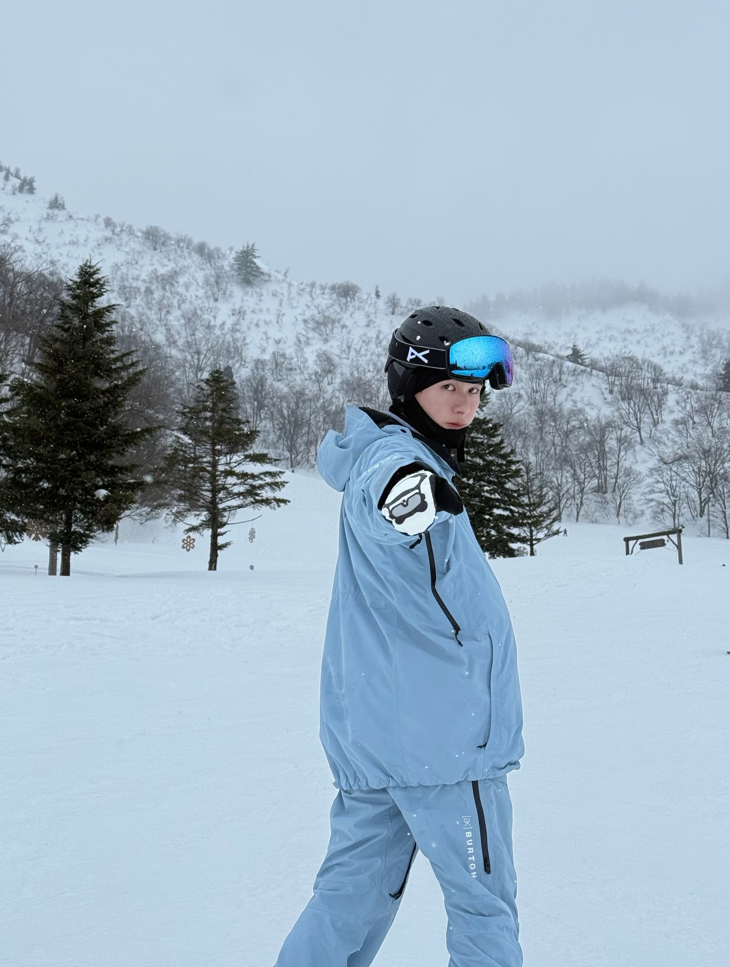 หน่อง - ธนา ฉัตรบริรักษ์