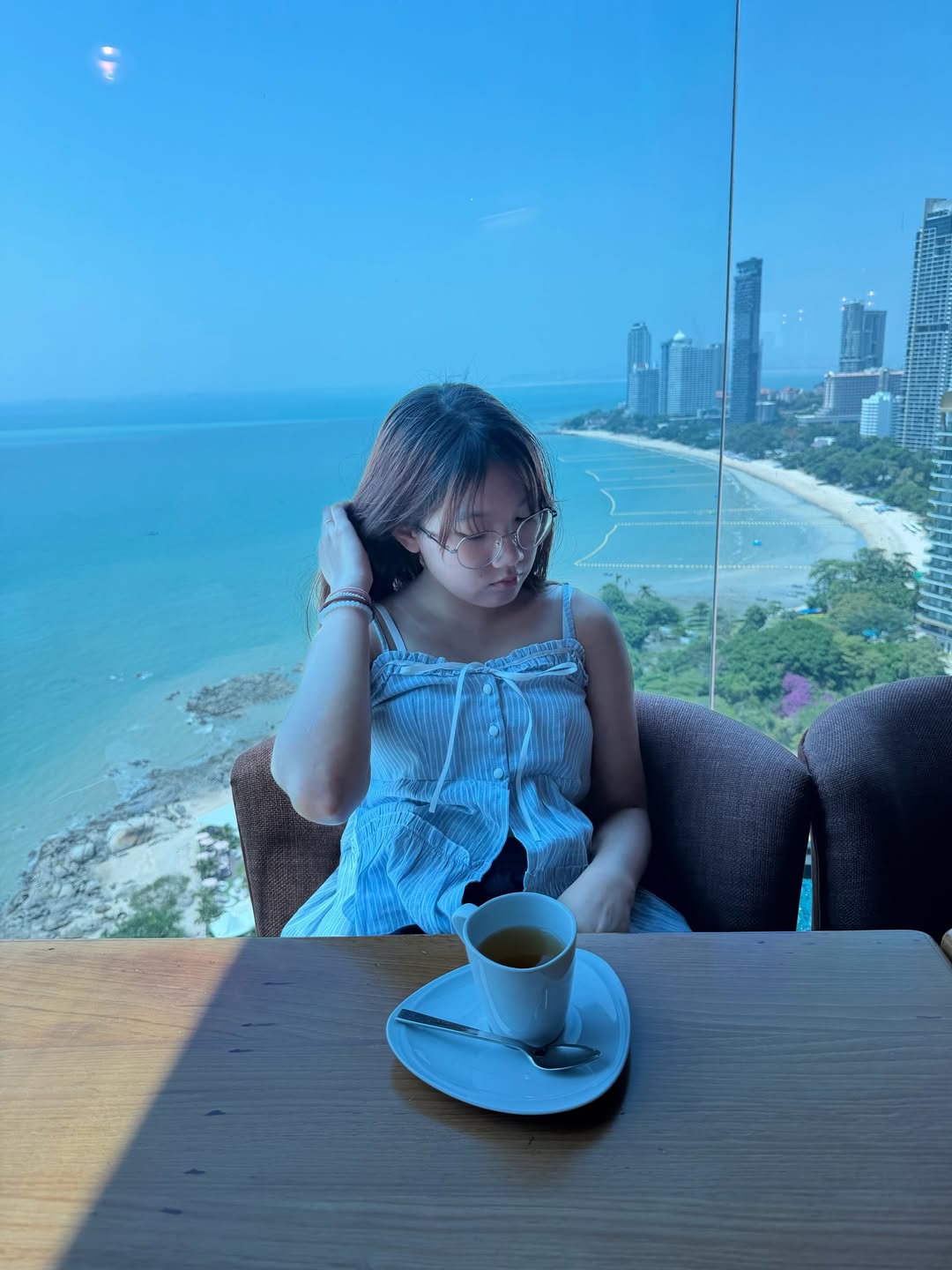 หน่อง - ธนา ฉัตรบริรักษ์