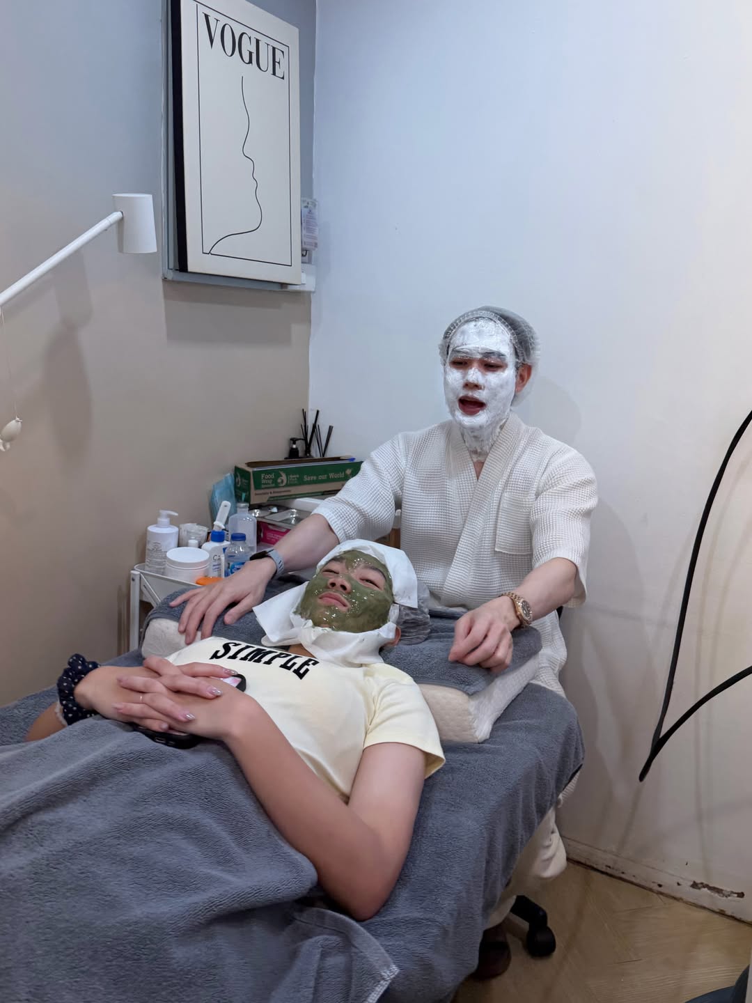 หน่อง - ธนา ฉัตรบริรักษ์
