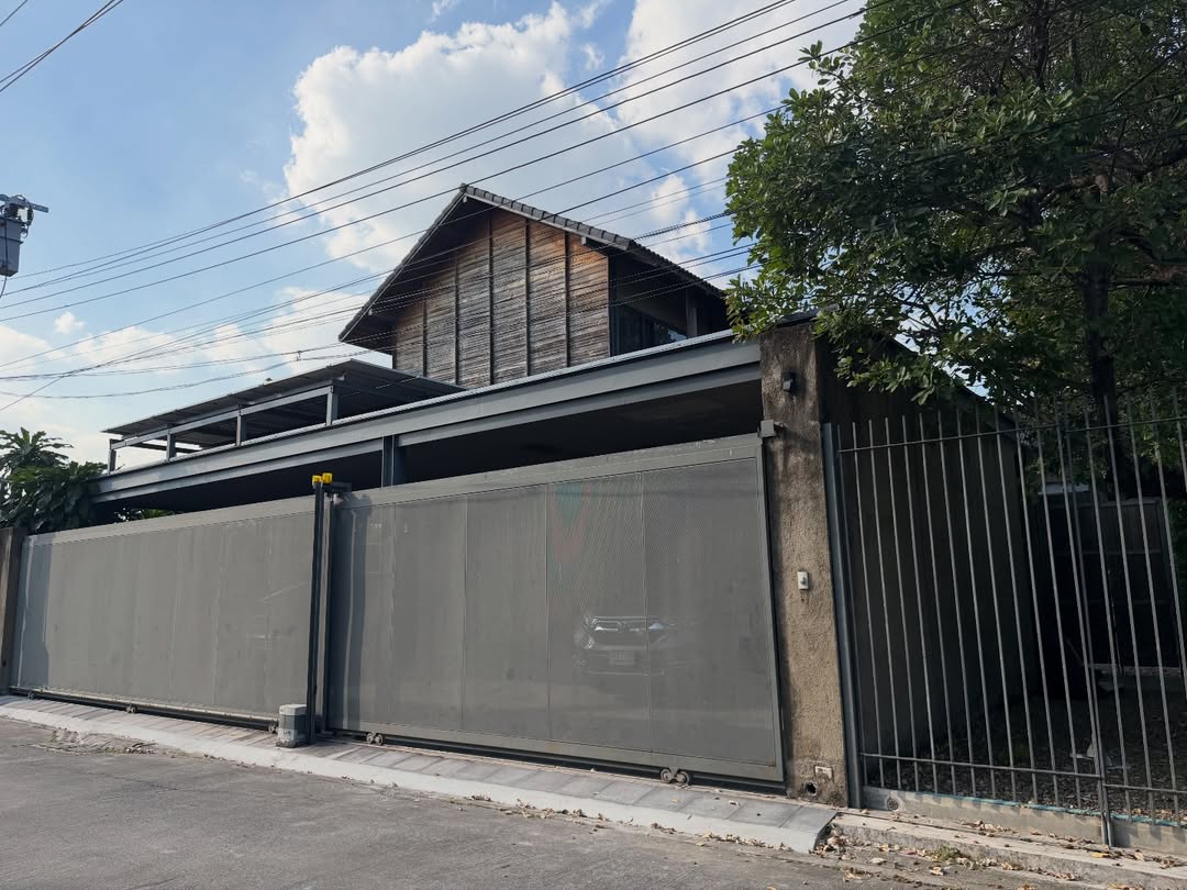 บอย - พิษณุ นิ่มสกุล