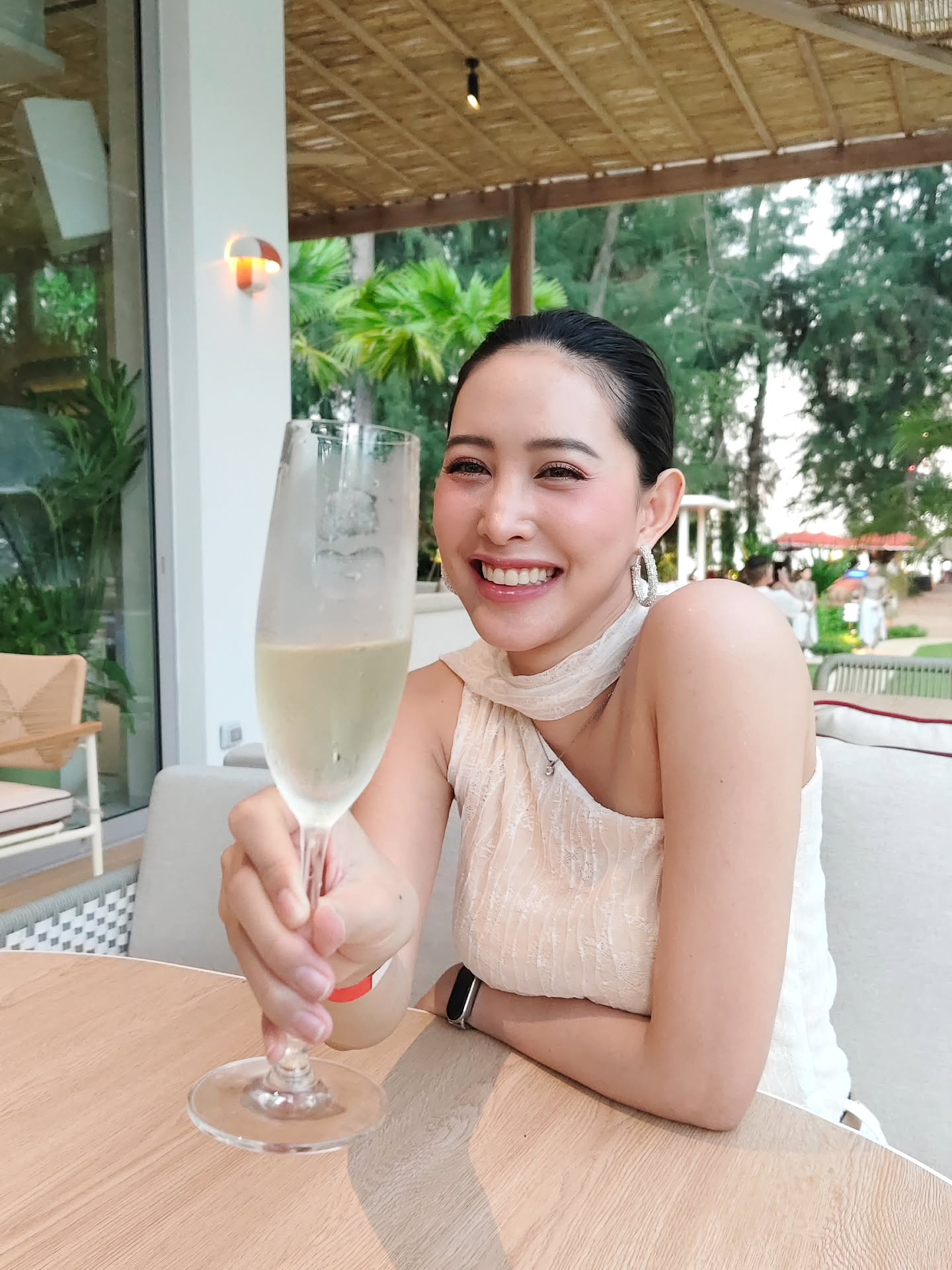 เฌอเบลล์ - ลัลณ์ลลิน เตจะสา เวศซ์