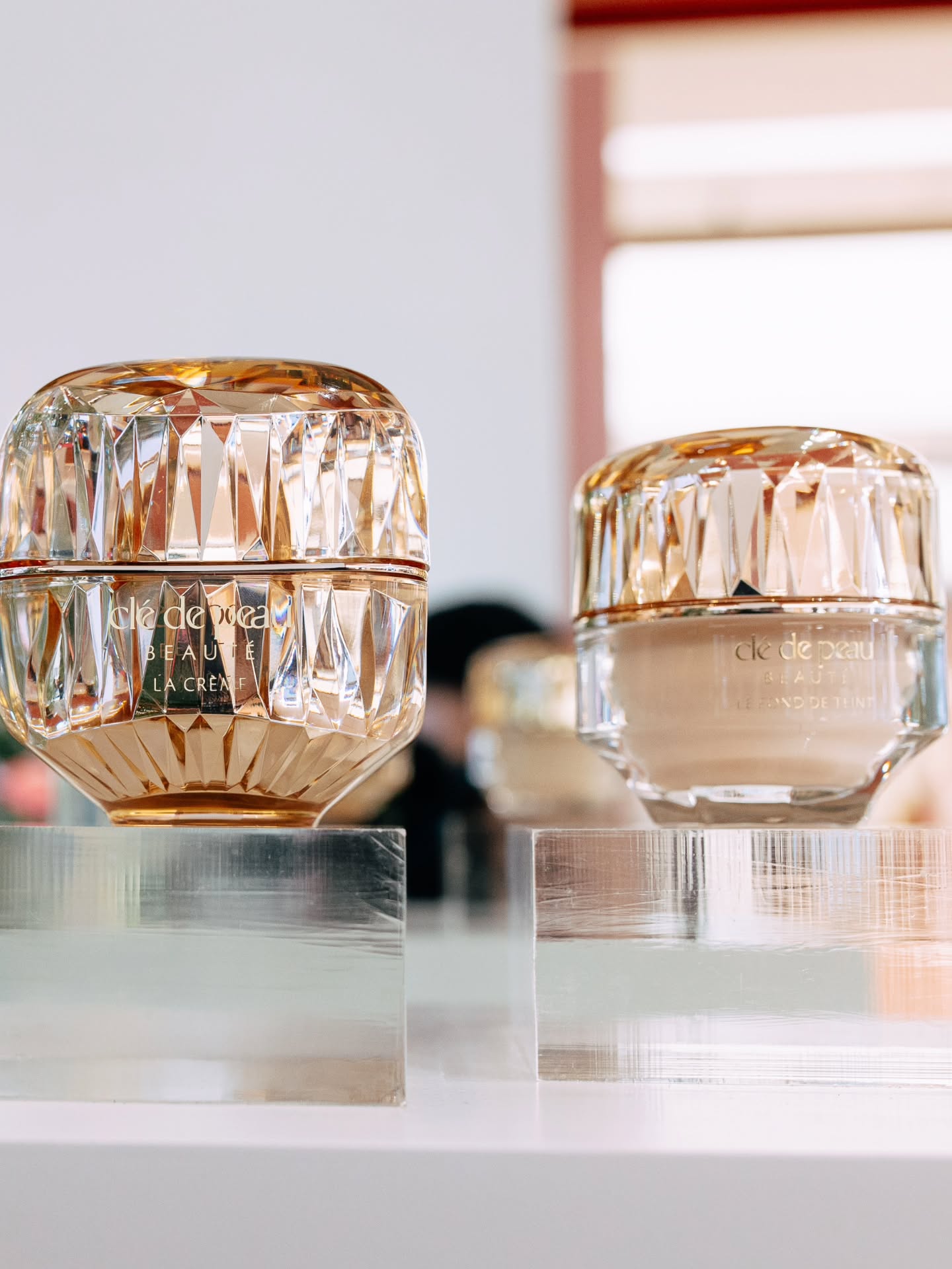 เฌอเบลล์ - ลัลณ์ลลิน เตจะสา เวศซ์