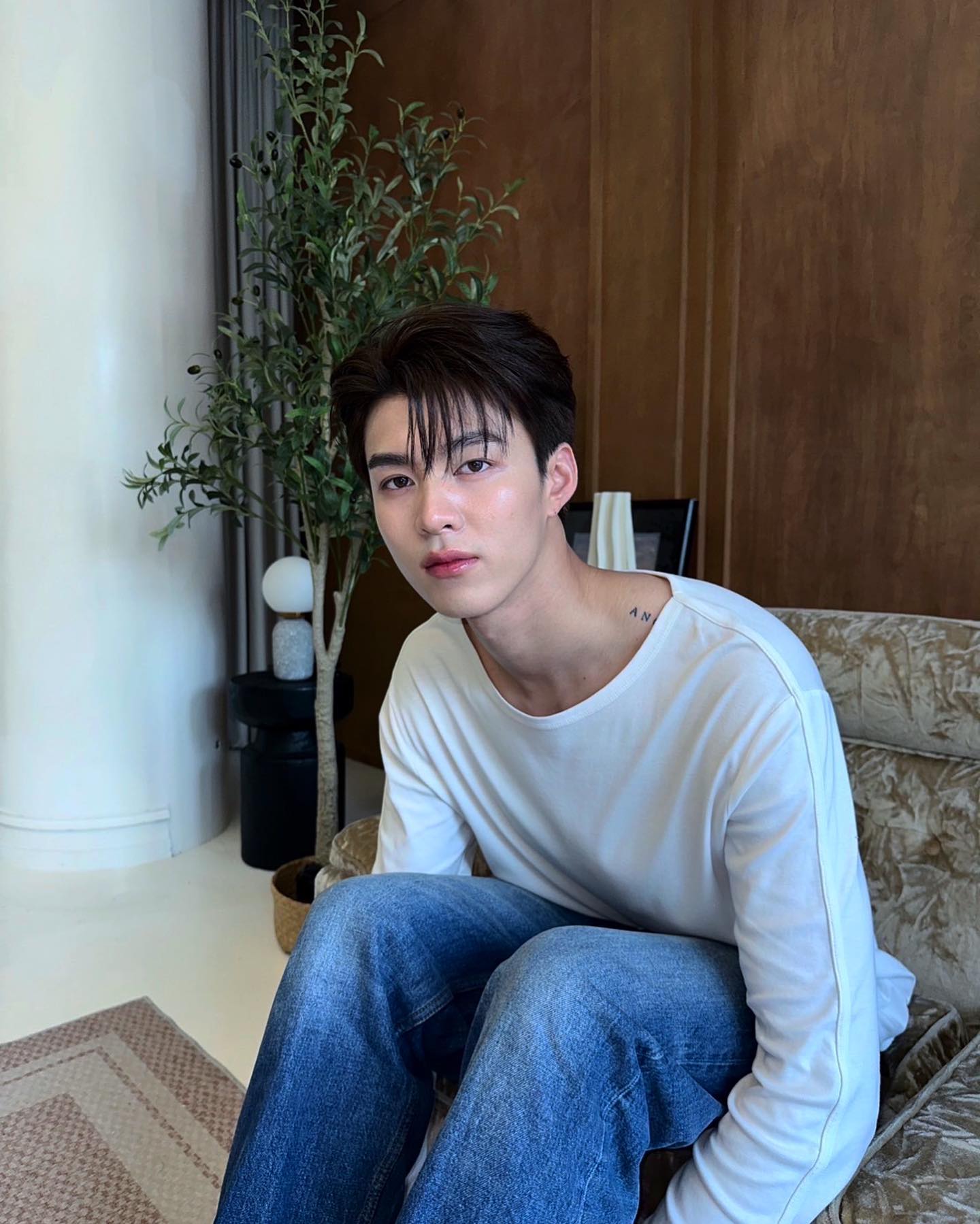 มีน - นิชคุณ ขจรบริรักษ์