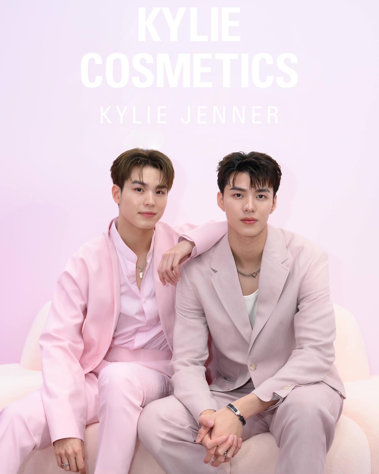 มีน - นิชคุณ ขจรบริรักษ์
