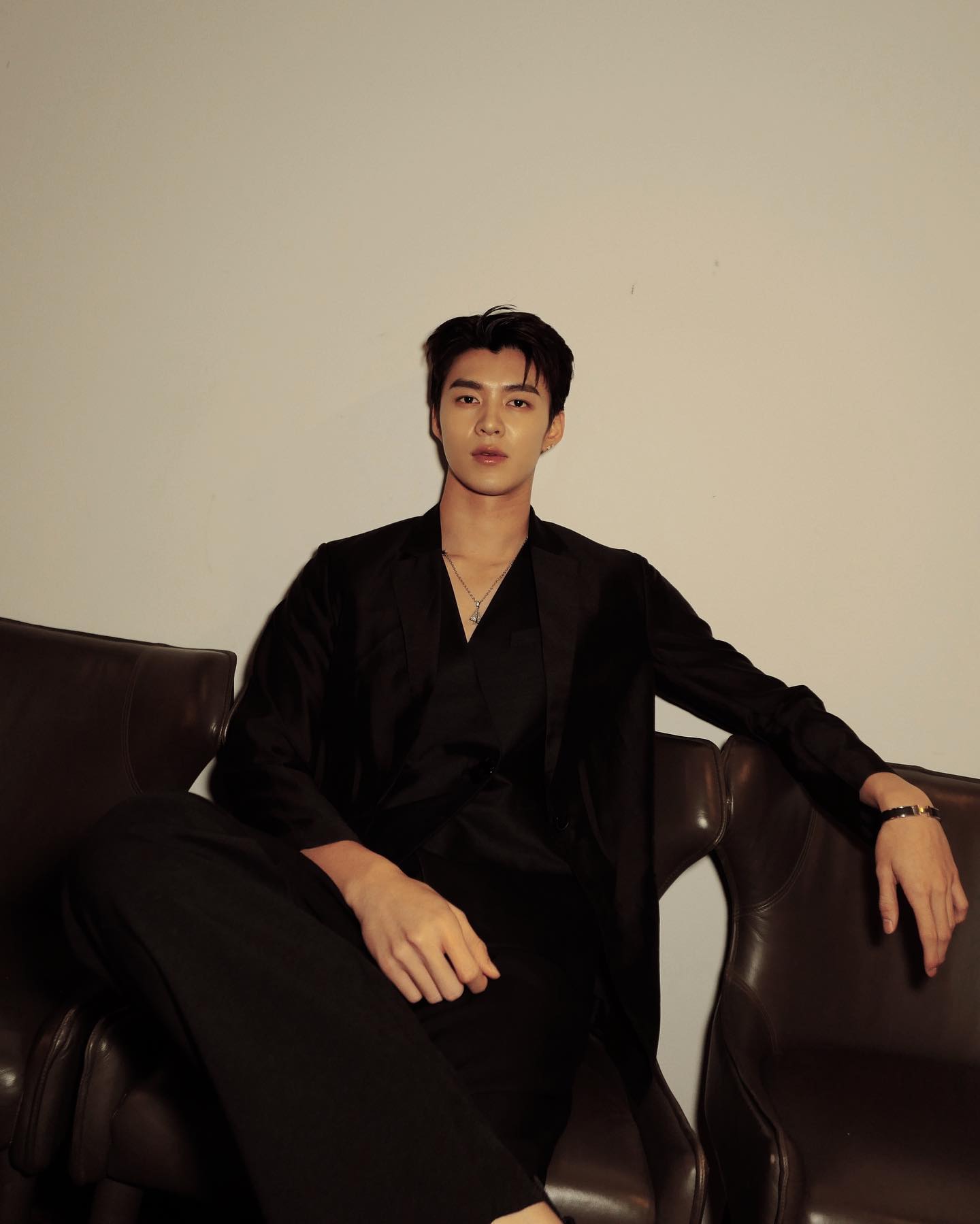 มีน - นิชคุณ ขจรบริรักษ์