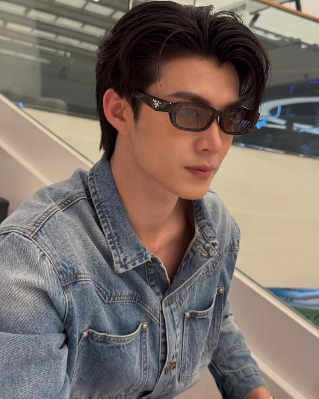 มีน - นิชคุณ ขจรบริรักษ์