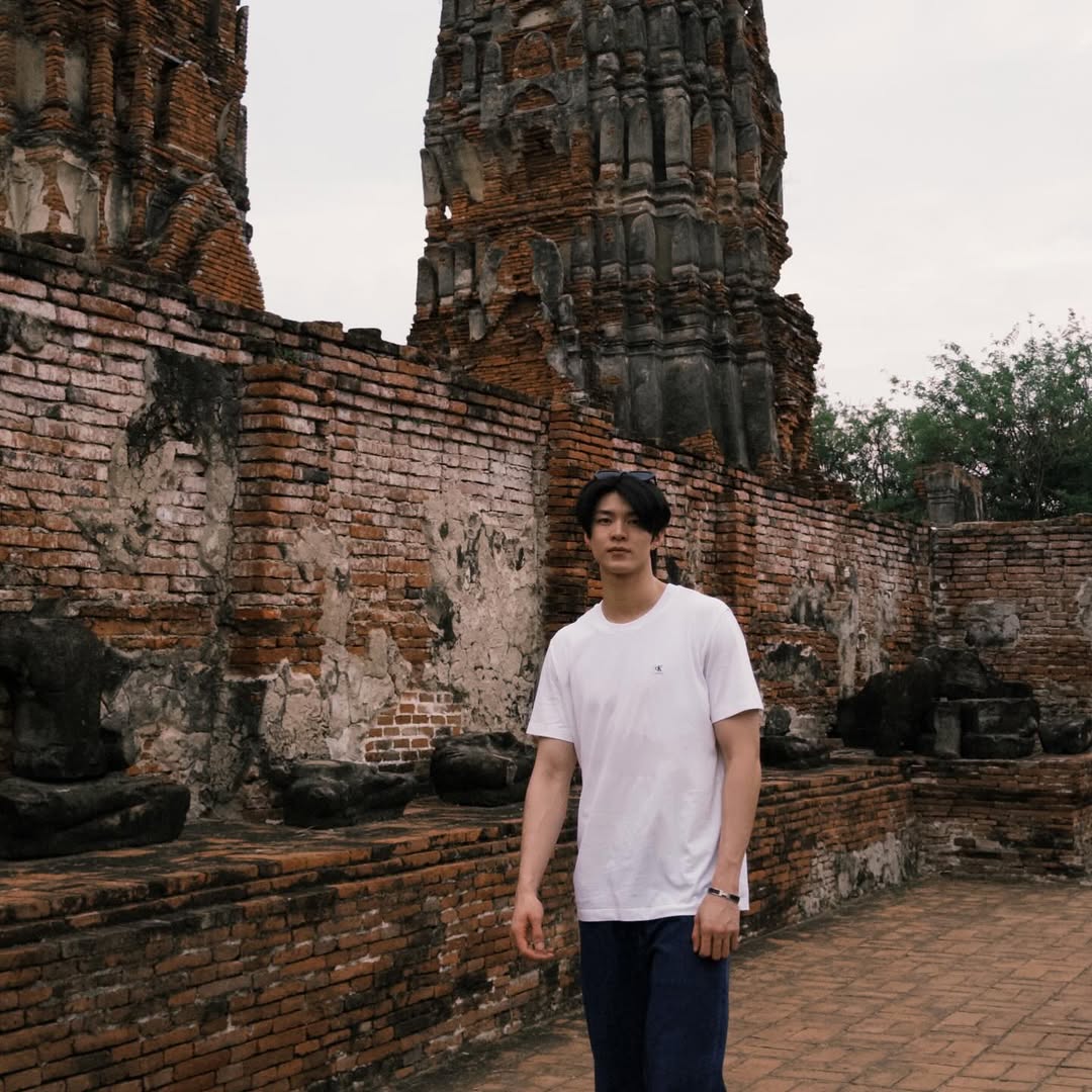 มีน - นิชคุณ ขจรบริรักษ์